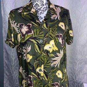 Green floral bottom down